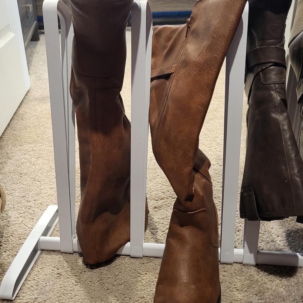 Brown Knee-High Leather Boots